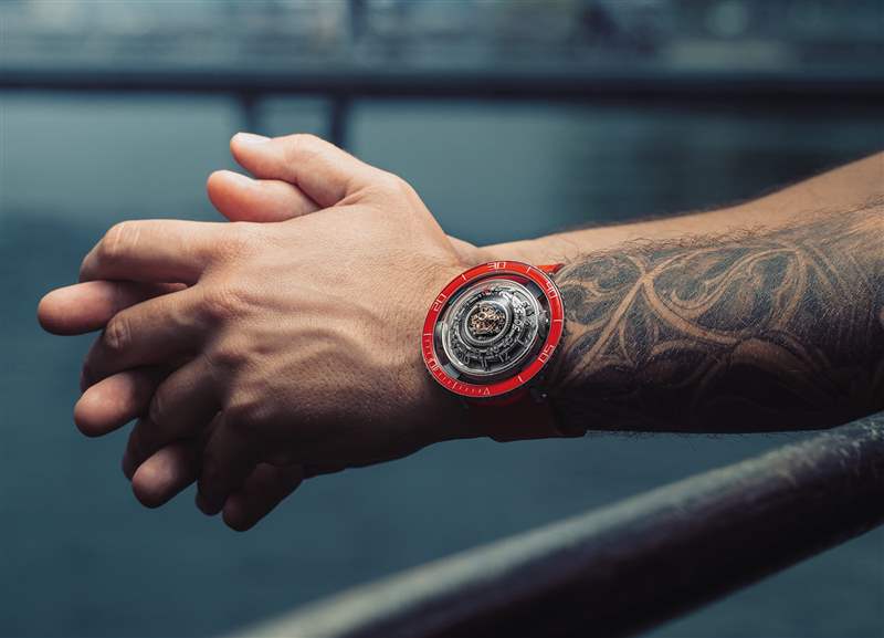 MB&F HM7 Aquapod 鉑金紅色腕表-復刻表