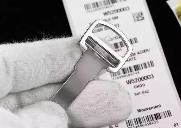 卡地亞手表的表扣該怎么安裝呢-復刻表