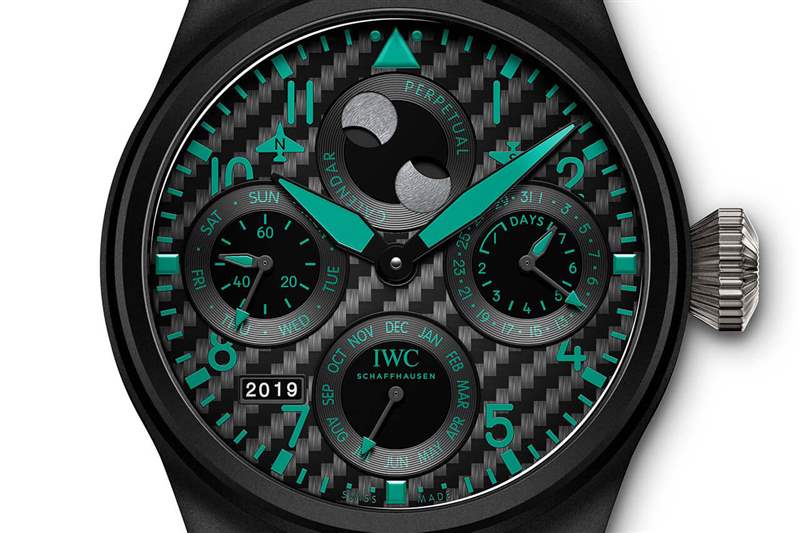 萬國大飛行員萬年歷IW503003和飛行員IW389005計時腕表-復(fù)刻表