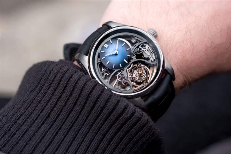 H. Moser & Cie.Pioneer Cylindrical Tourbillon Skeleton以全新方式打造圓柱陀飛輪機(jī)芯-復(fù)刻表