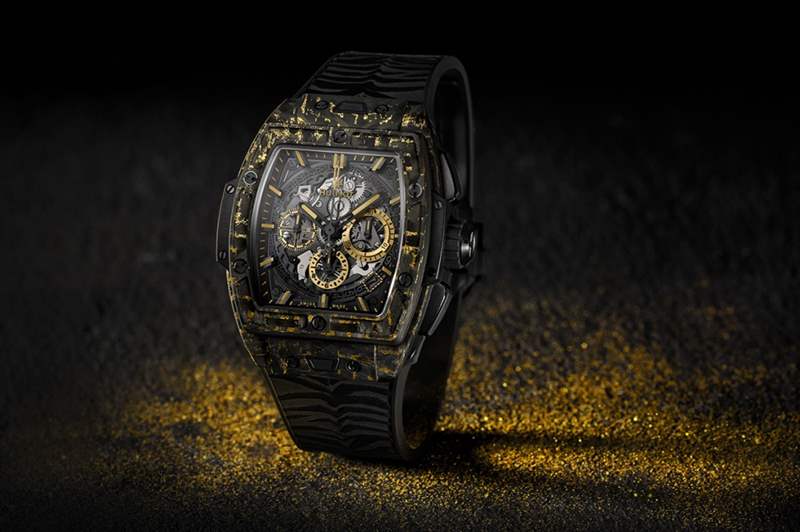 黑金不敗.恒寶Hublot Spirit of Big Bang Carbon Gold Tiger-復刻表