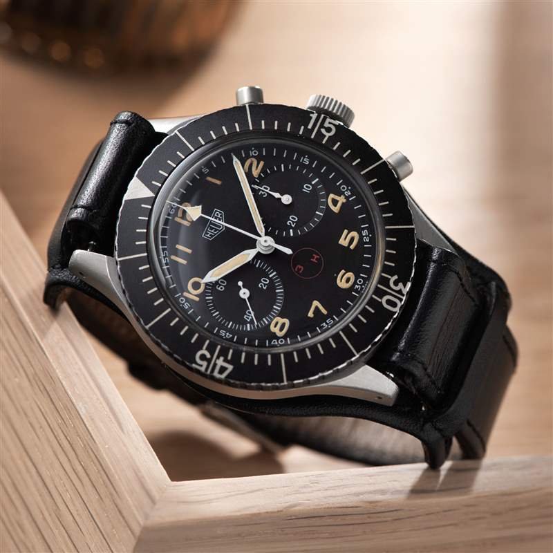 豪雅聯(lián)邦國防軍1550SG計(jì)時(shí)碼表——不僅僅是一條著名的表帶-復(fù)刻表