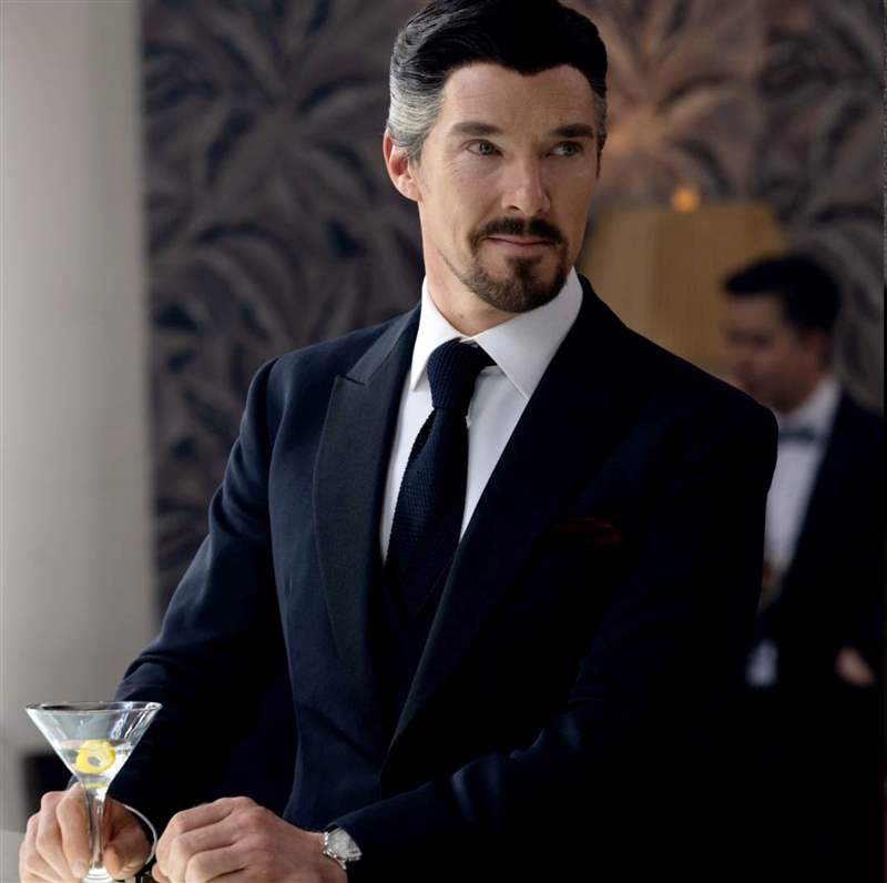 奇異博士手表藏彩蛋？ 班奈迪克康柏拜區(qū)穿梭「多重宇宙」的幸運(yùn)物來(lái)自它！