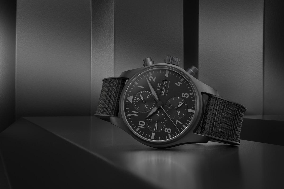 由Pantone?為專屬色彩命名！IWC Top Gun新軍報到-復刻表