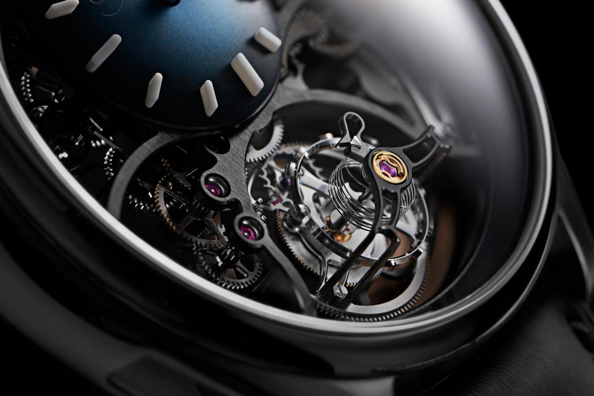 國王的新表？傳統(tǒng)工藝的運動新解？亨利慕時兩款話題新款-復刻表