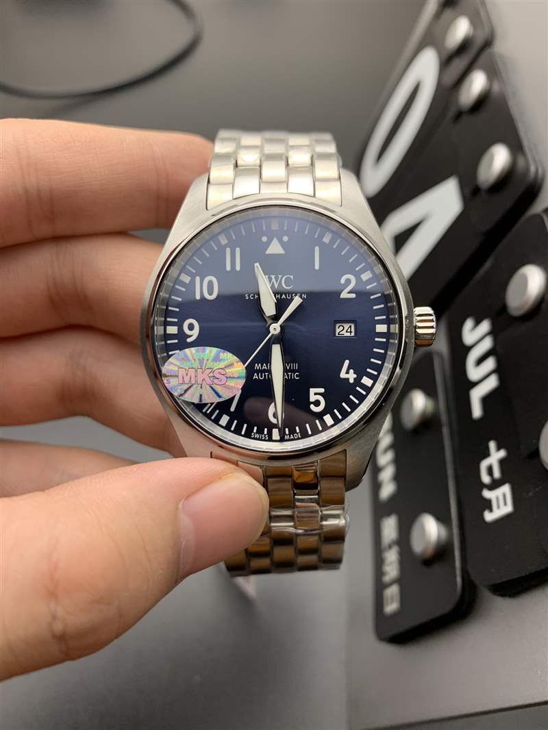 什么樣的手表可以送給自己的長(zhǎng)輩-復(fù)刻表