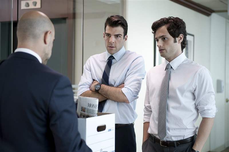 看電影扎卡里·昆托（Zachary Quinto）在“追加保證金”中佩戴保時(shí)捷設(shè)計(jì)計(jì)時(shí)碼表預(yù)測(cè)金融危機(jī)-復(fù)刻表