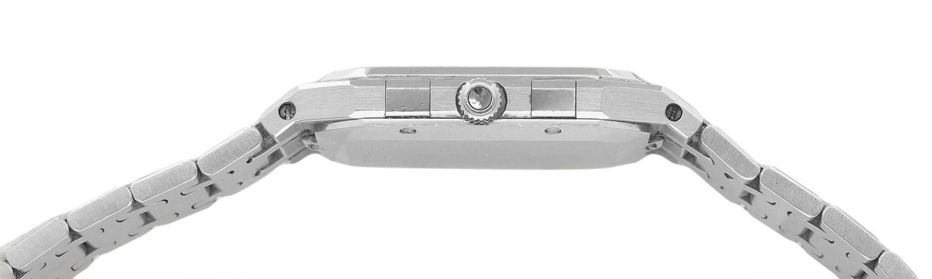 AP皇家橡樹手表竟有不同形狀長方形表殼太奇特生產(chǎn)10年遭叫停-復(fù)刻表