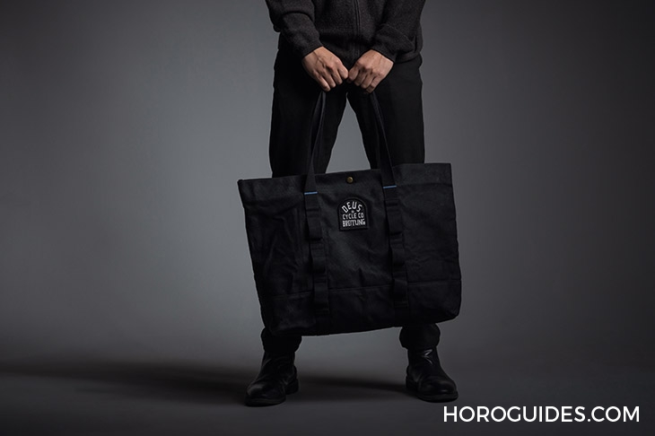 百年靈Top Time Deus強(qiáng)勢回歸，詮釋現(xiàn)代游人文化-復(fù)刻表