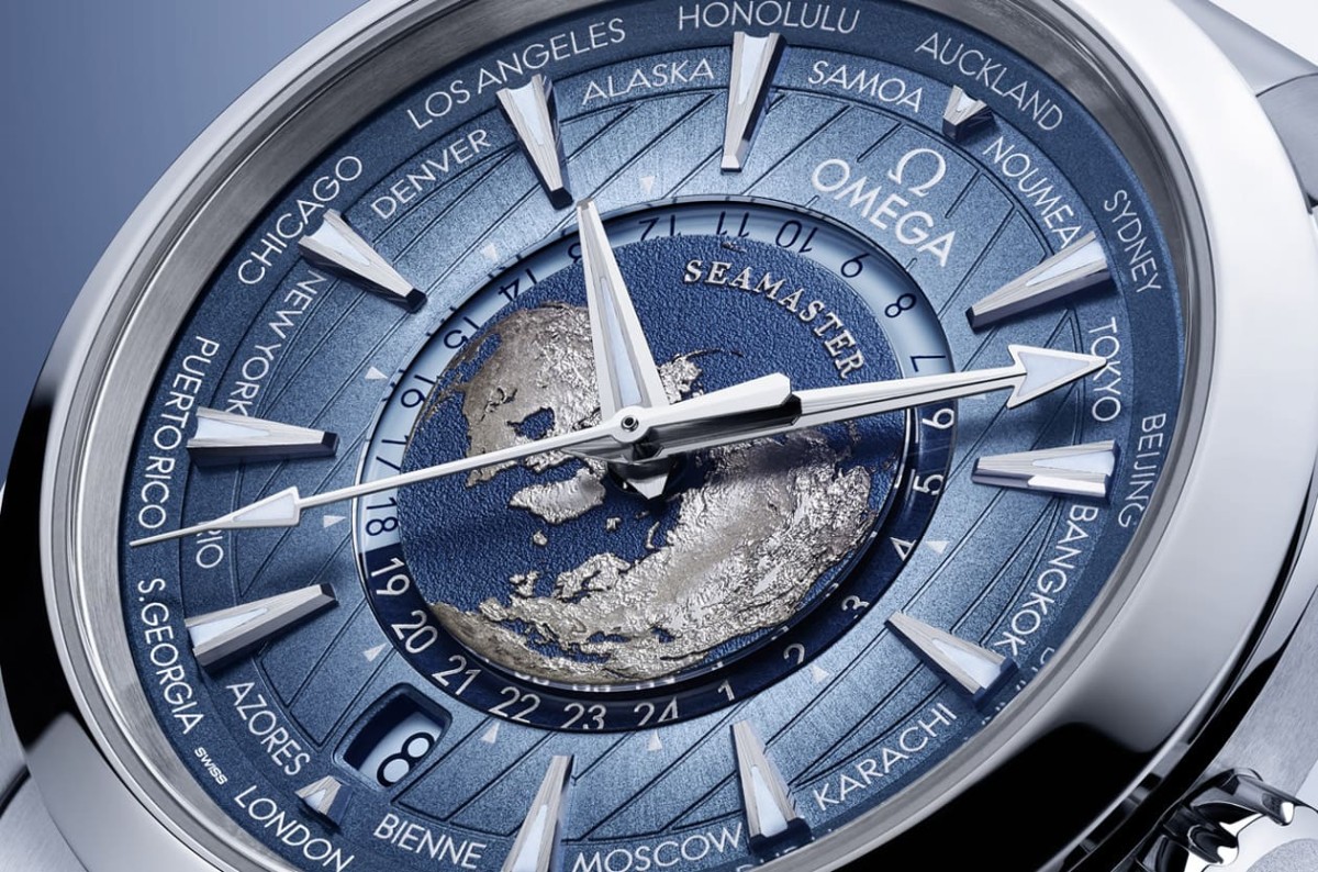 歐米茄海馬75周年必?cái)∏鍐巍赶娜账{(lán)色」面盤(pán)Aqua Terra世界時(shí)區(qū)出國(guó)超實(shí)用-復(fù)刻表