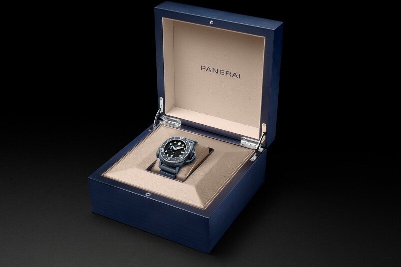 夜光功能新高度！ Panerai全新Submersible Elux LAB-ID腕表 以純機械一鍵開關發光系統-復刻表