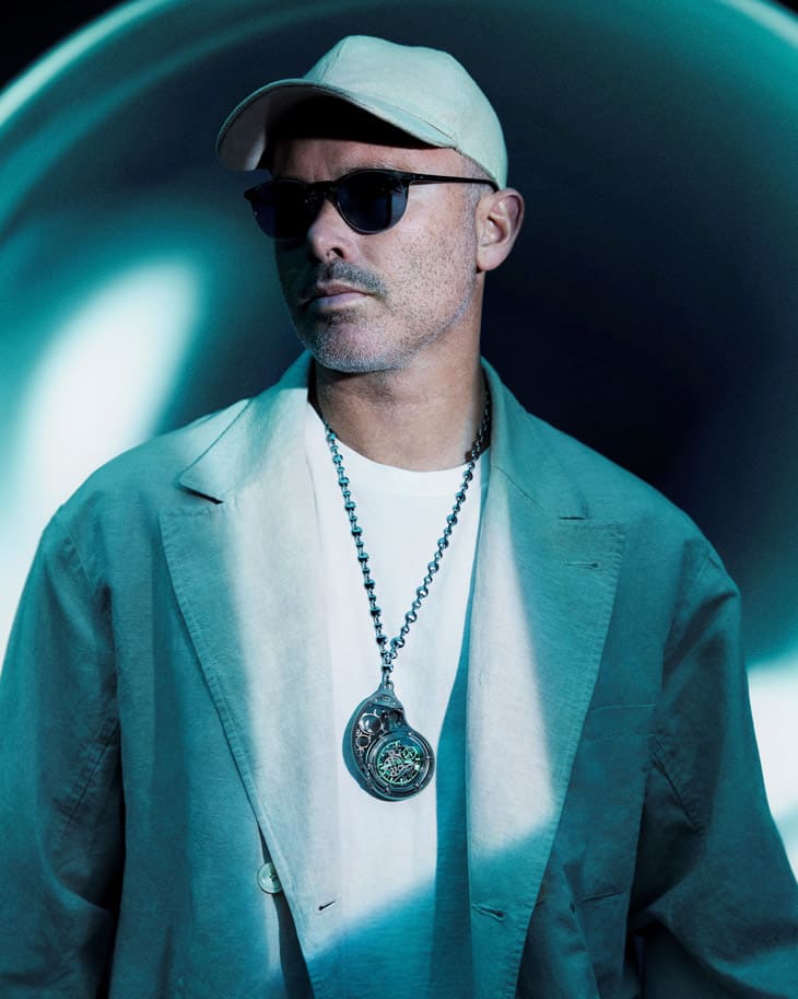 宇舶和火紅當代藝術(shù)家Arsham合作 融入Meca-10機芯的水滴型懷表還能當座鐘用-復刻表